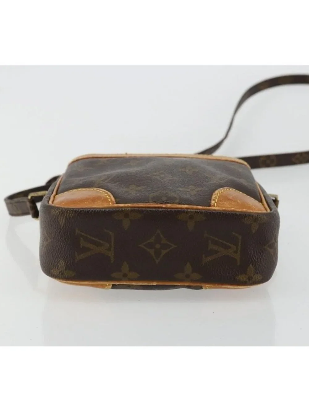 Louis Vuitton pre owned